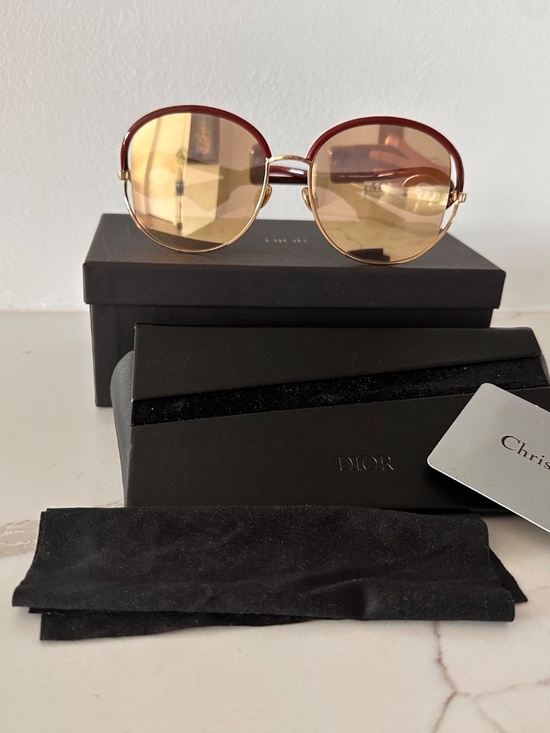 Dior New Volute Multilayer Gold SQ Round Ladies Sunglasses DIORNEWVOLUTE 0NOA 57 main image 6